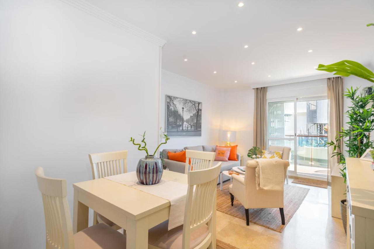 Appartamento Atico 2 Terrazas Junto Al Mar By Rent Me Estepona Esterno foto