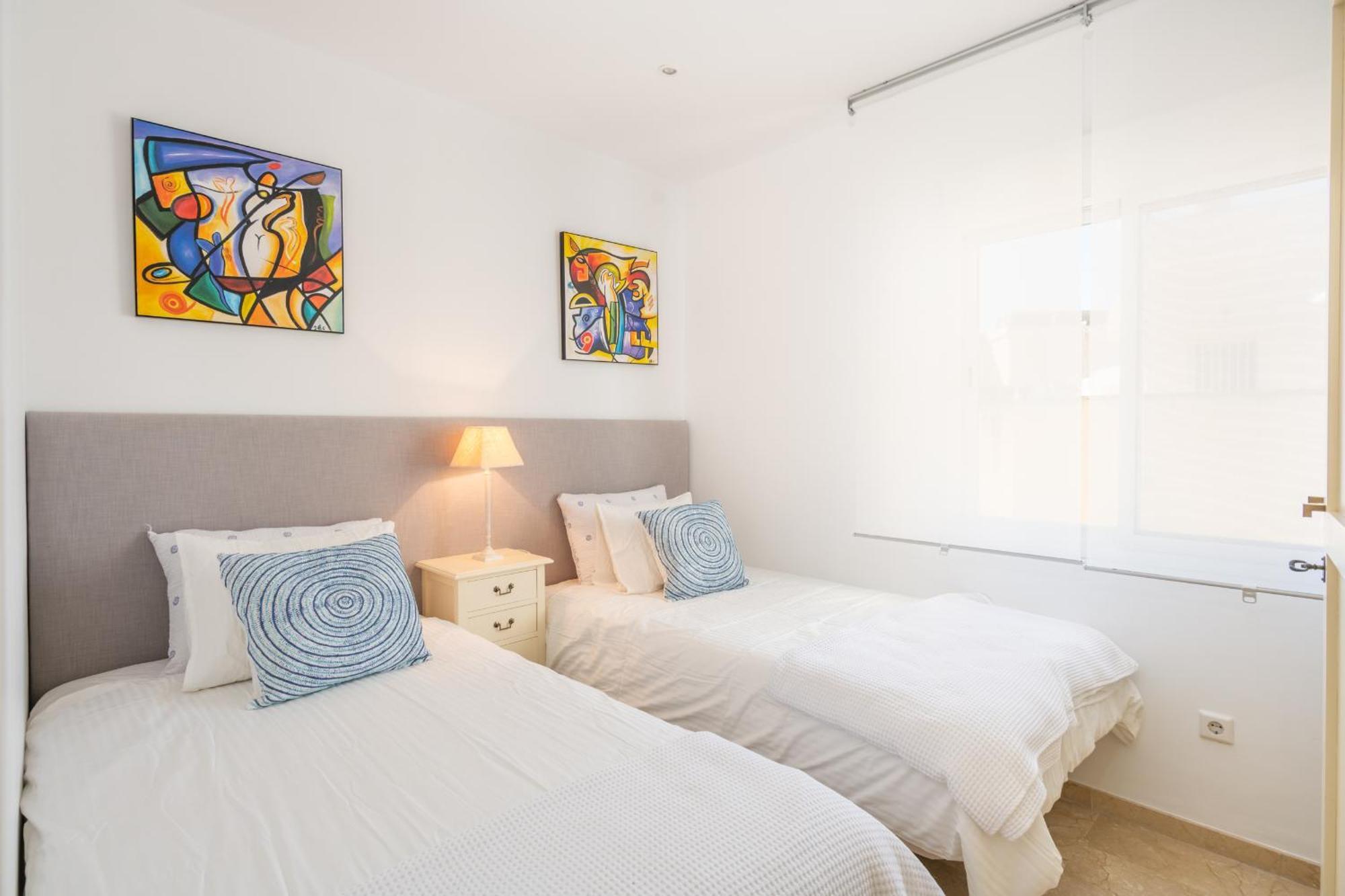 Appartamento Atico 2 Terrazas Junto Al Mar By Rent Me Estepona Esterno foto